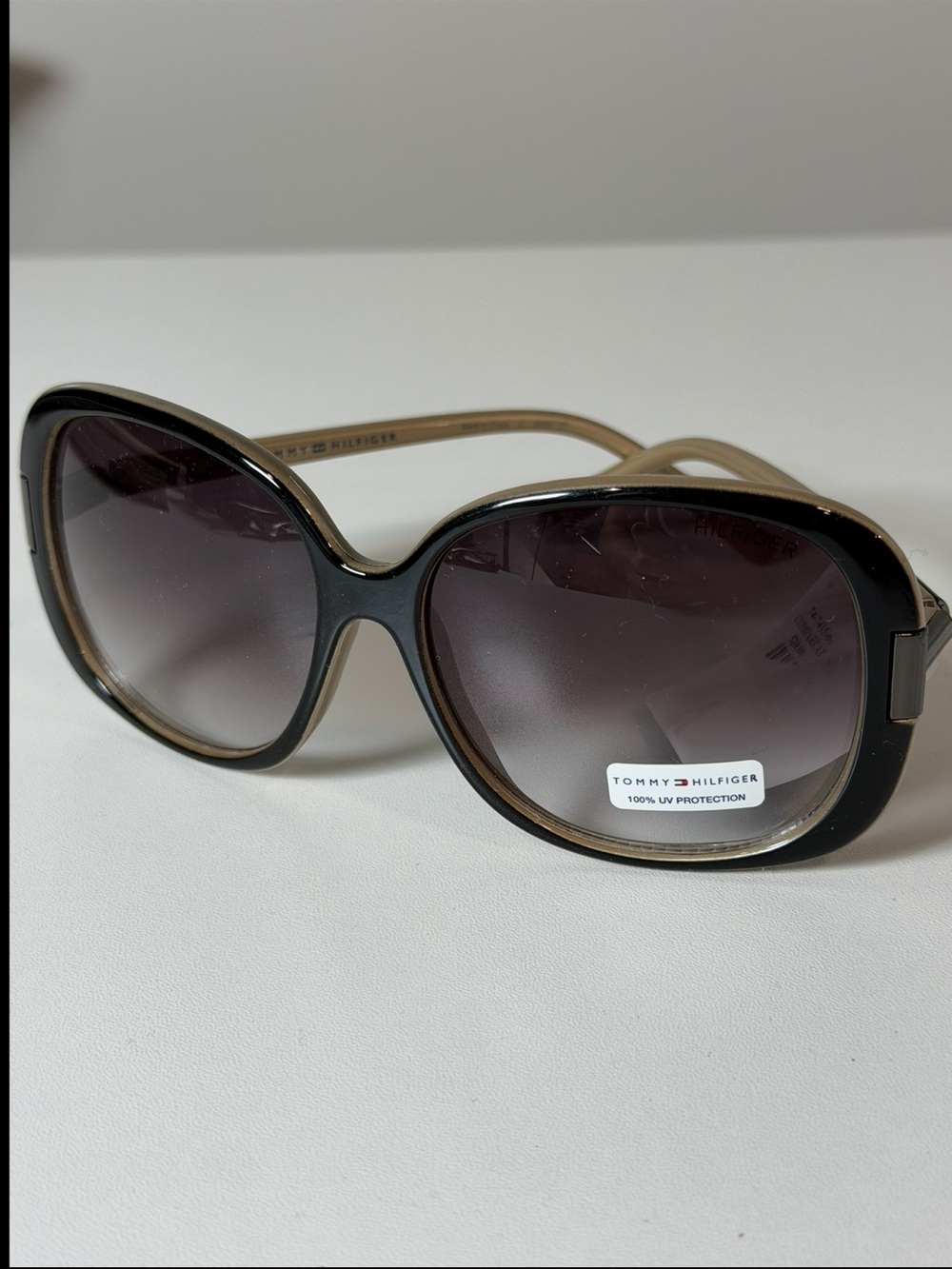 Brand New NWT Tommy Hilfiger Black Oversized Bug-Eye Women's Sunglasses